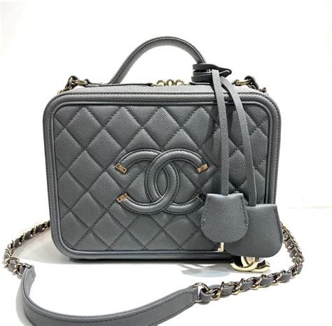 chanel vanity a chaine|chanel vanity case original.